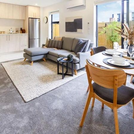 Serenity In The Centre: 2 Bed 2 Bath Christchurch Exterior photo