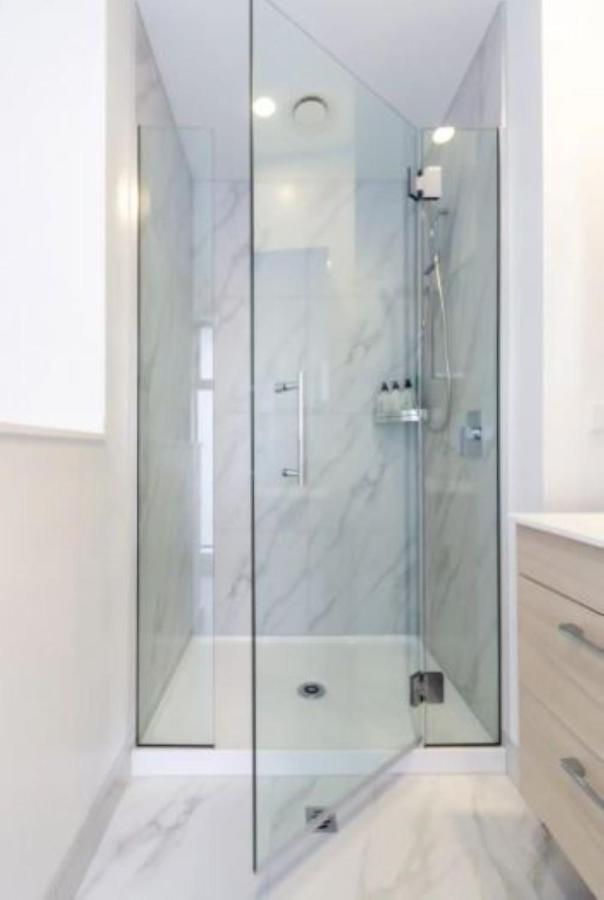 Serenity In The Centre: 2 Bed 2 Bath Christchurch Exterior photo